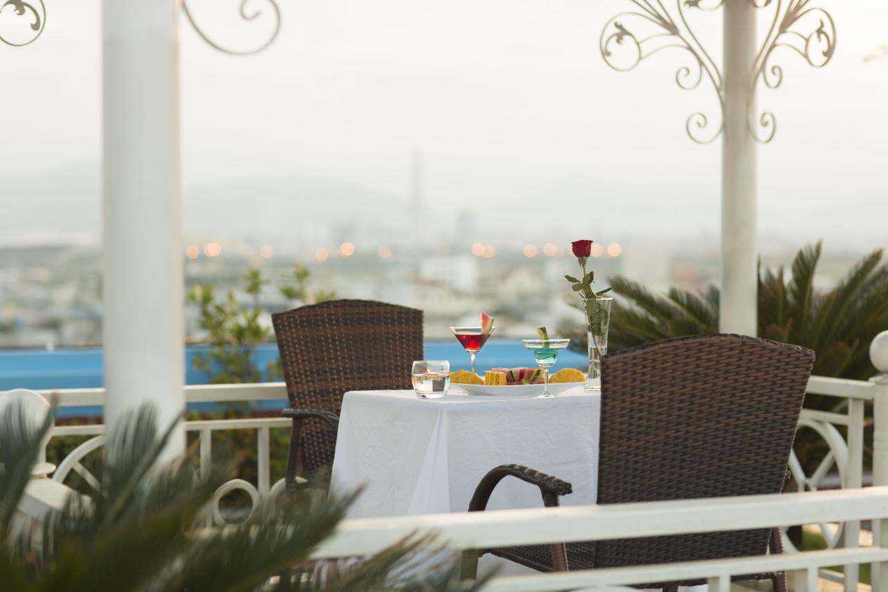 Le Indochina Hotel & Beach Da Nang City Exteriör bild